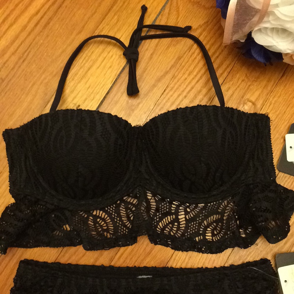 Marilyn Monroe lace halter bikini 2pc set - Picture 3 of 8